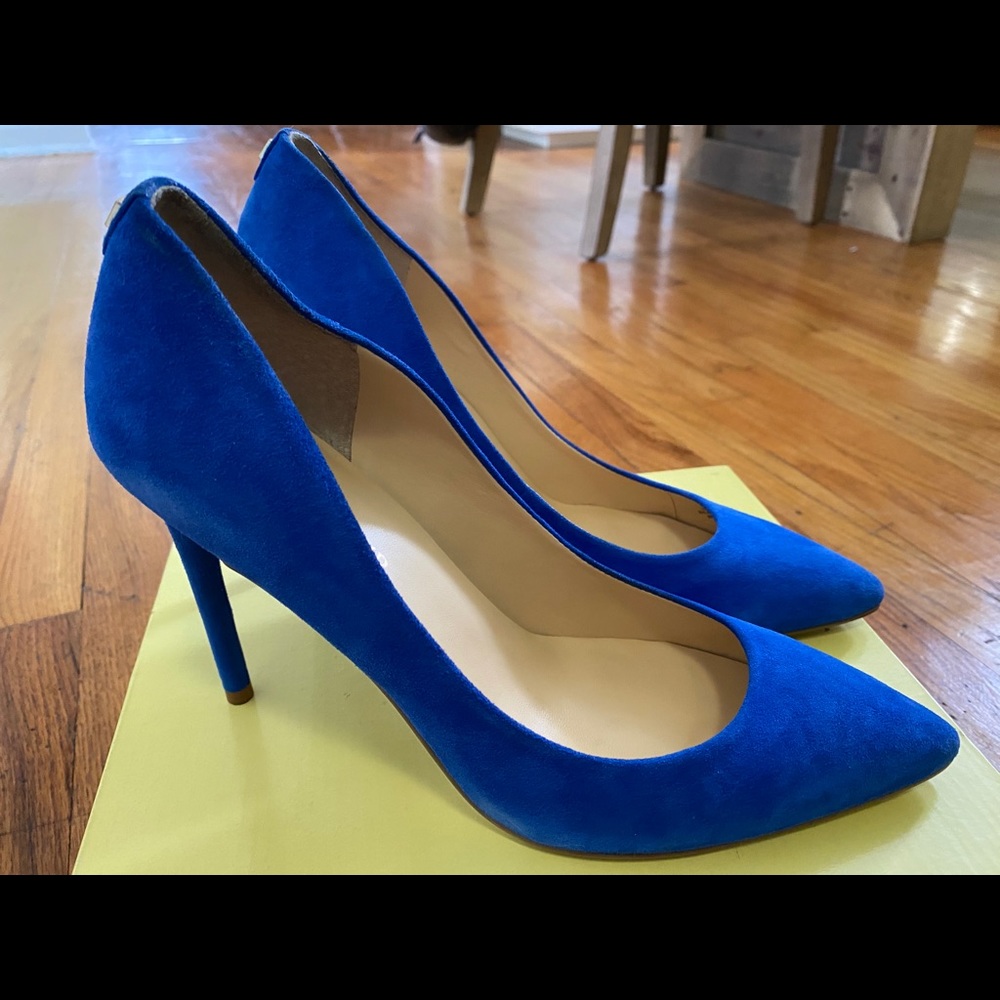 Women’s shoes.